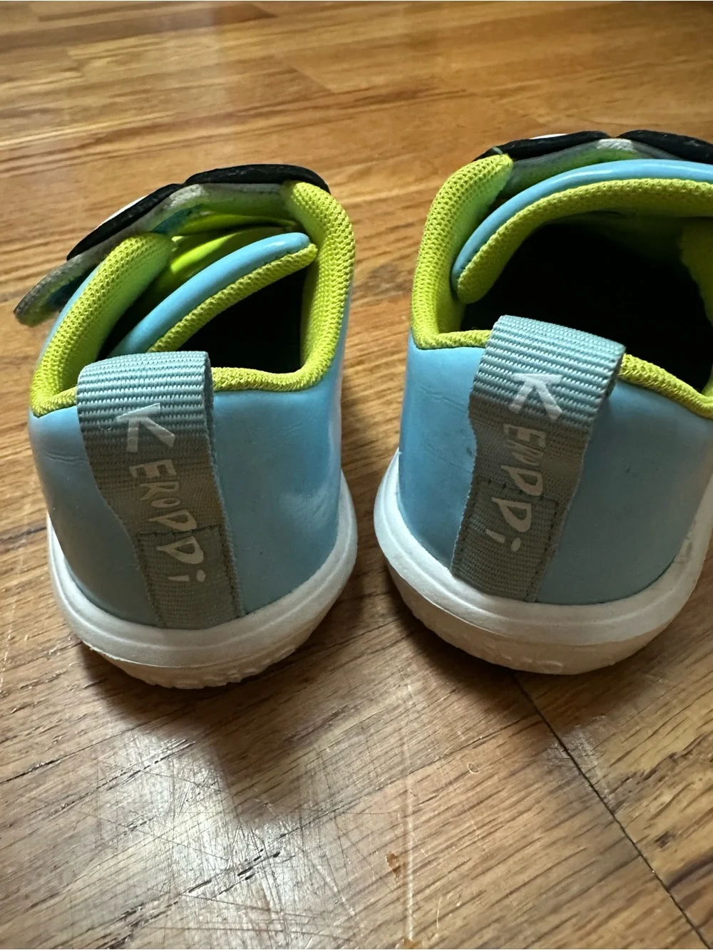 Native Kids Smiley Face Velcro Sneakers - Lime Green & Light Blue - Picture 7 of 8